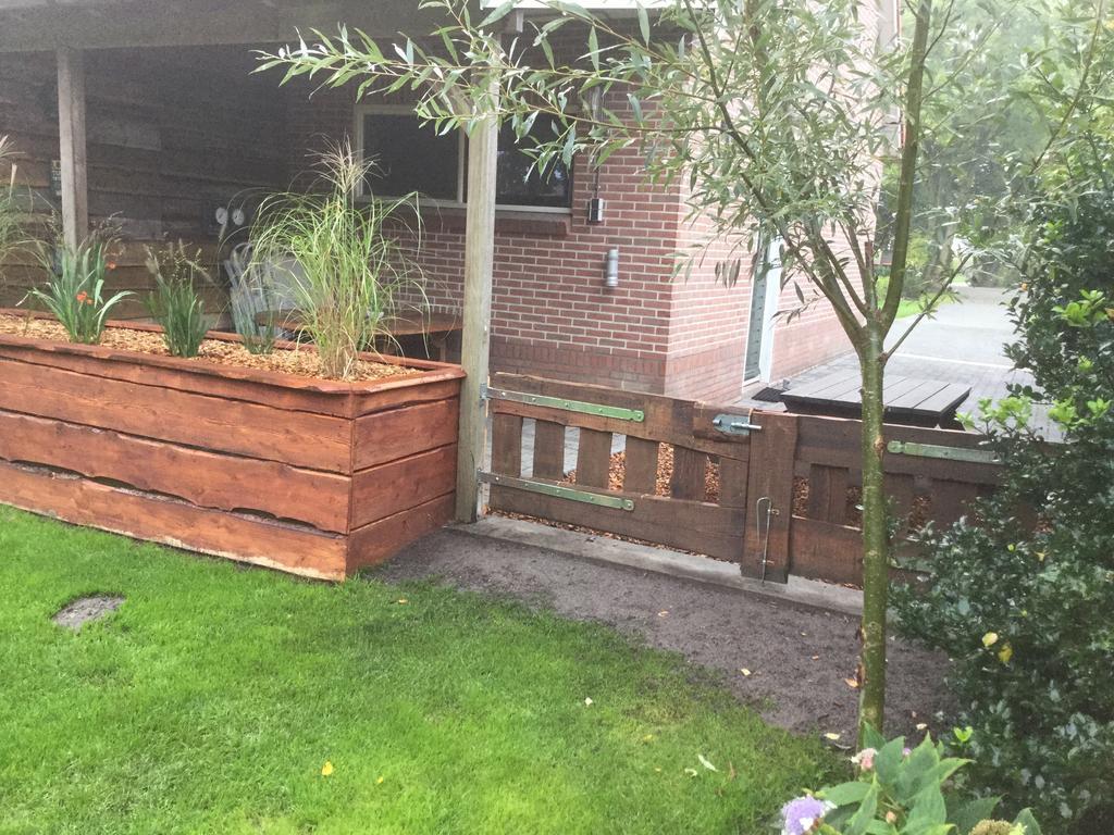 B&B Nieuwleusen エクステリア 写真
